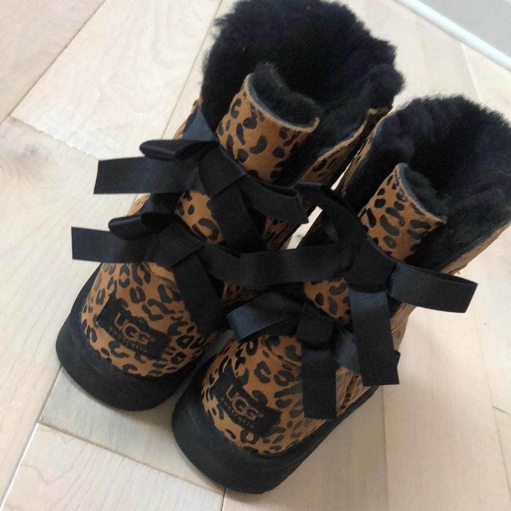 UGG bow sheepskin leopard brown black bow boots 4